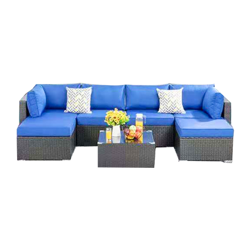 Hochwertiges Kombinationsset aus Rattansofa und Stuhl für den Außenbereich
